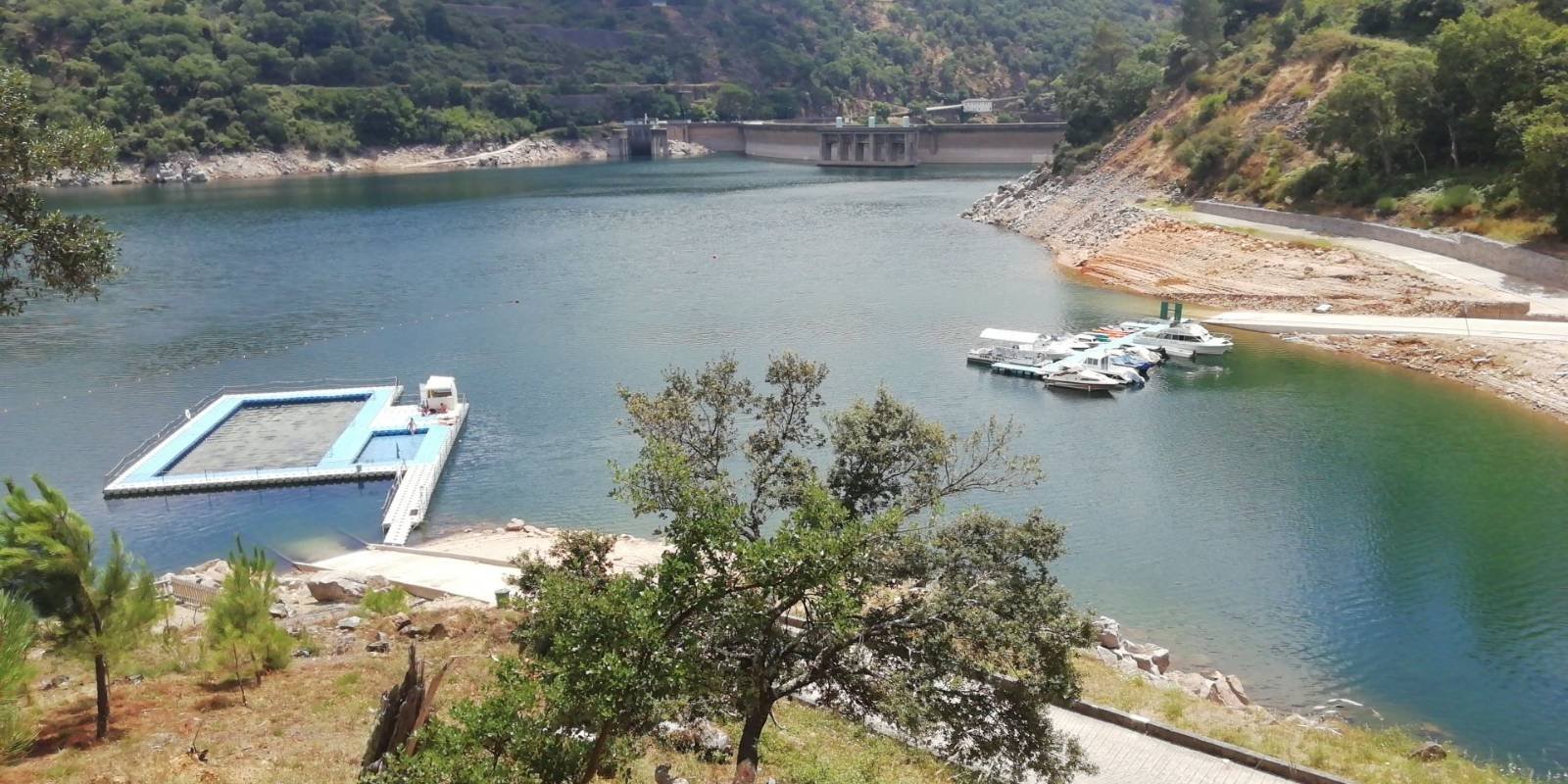 Rio do acampamento